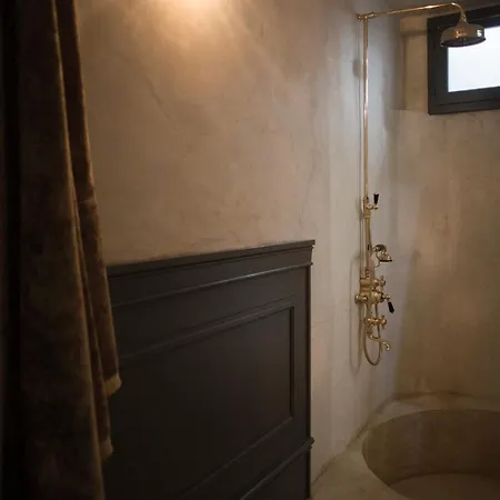 فندق مبيت وإفطار La Voliera سارزانا